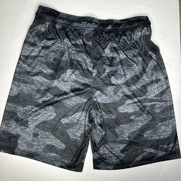 Men’s Reebok performance shorts - Picture 9 of 9